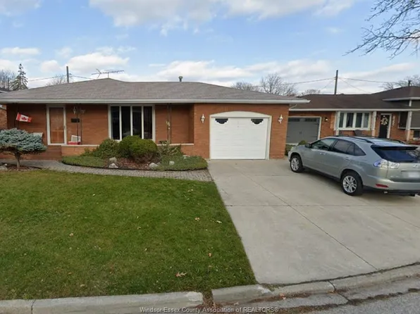 1616 Burwell Ct, Windsor, ON N9C 3Z8