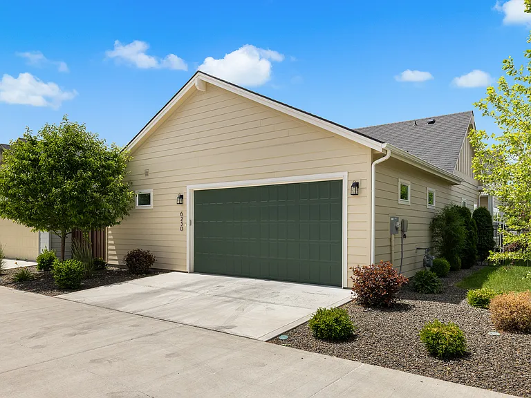 6230 N Bolsena Ln — Photo 23