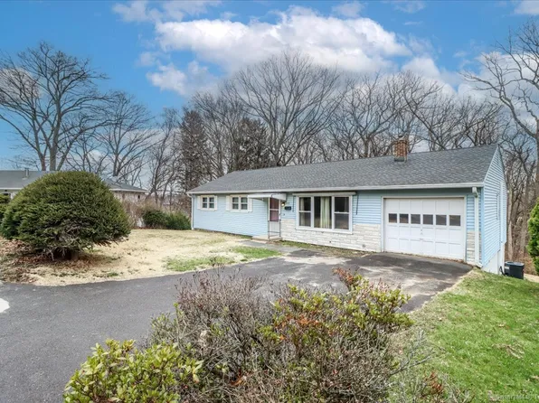 203 Williamson Circle, Watertown, CT 06779