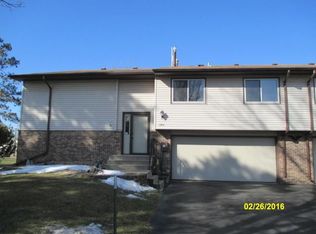1325 Cypress Pl, Cambridge, MN 55008