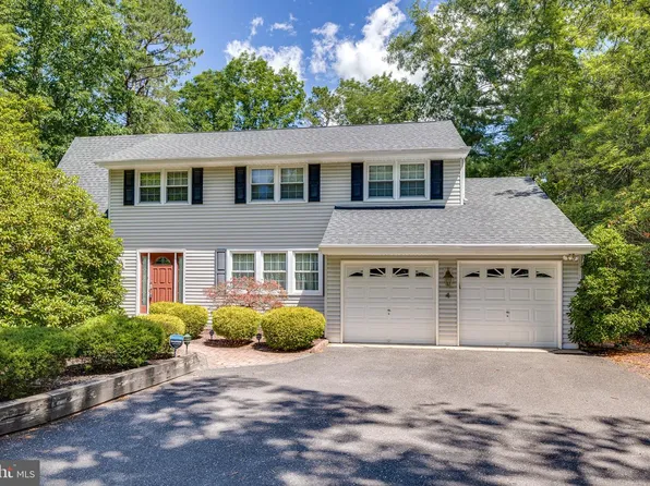 4 Heatherwood Ct, Medford, NJ 08055