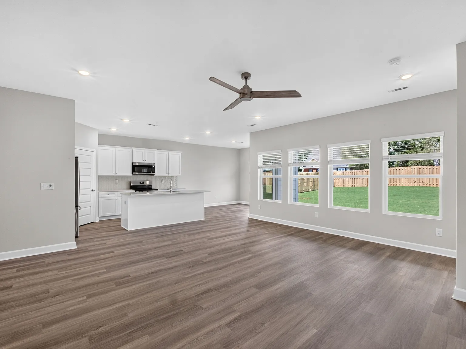 305 Nicklaus Court - 1 — Photo 3