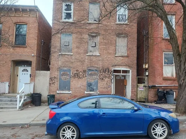 211 N Miller Street, Newburgh, NY 12550
