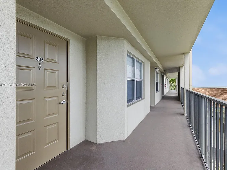 550 SW 138th Ave #206K — Photo 25