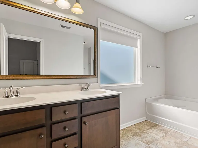 3368 Kinross Ct — Photo 29