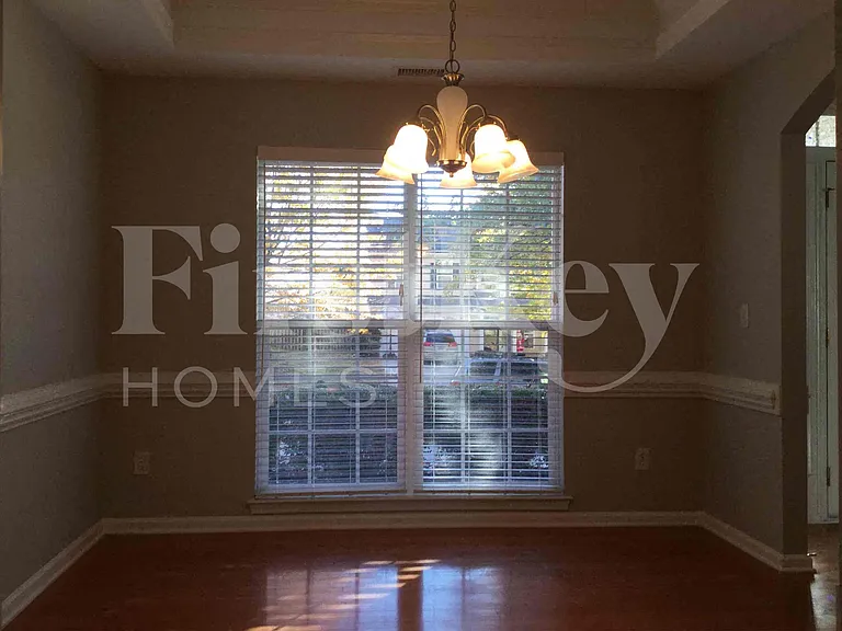 126 Center Point Dr — Photo 5