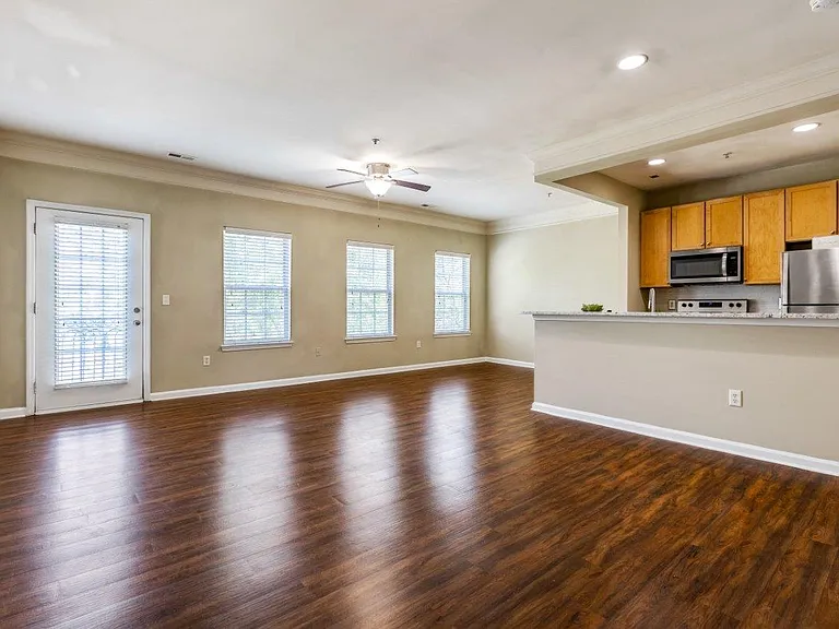 Worthington Apartments and Townhomes — Photo 3