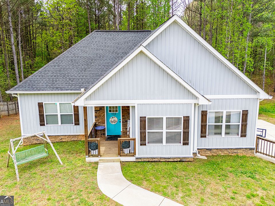 1st image of 133 Pebblebrook Way