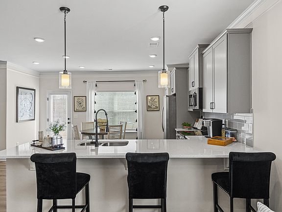 7th image of this home