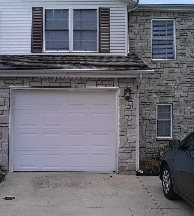 2632 E Oaklawn Ct