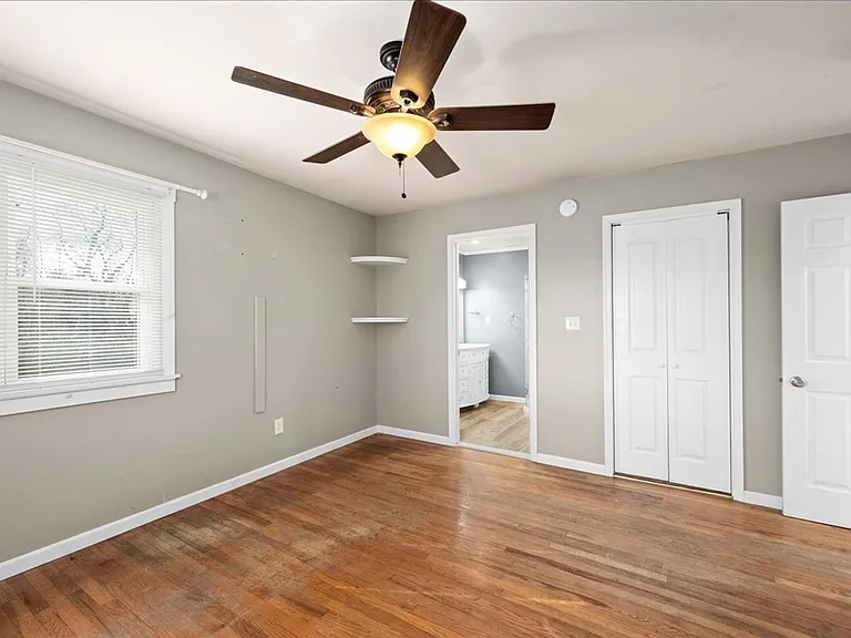 10 James Dr — Photo 13