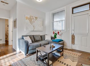 1602 1/2 W Belle Plaine Ave #1, Chicago, IL 60613