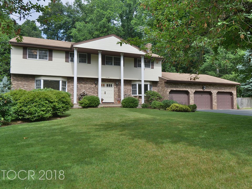 1st image of 68 Carnot Ave