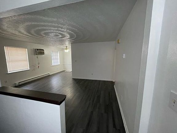 4th image of 6234 Chesapeake Blvd APT D