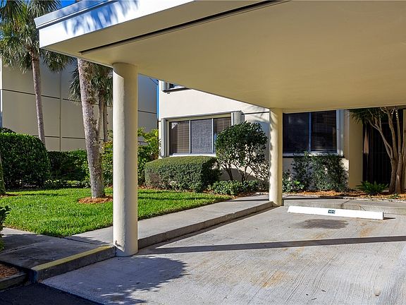 4th image of 1845 Tarpon Ln APT G101