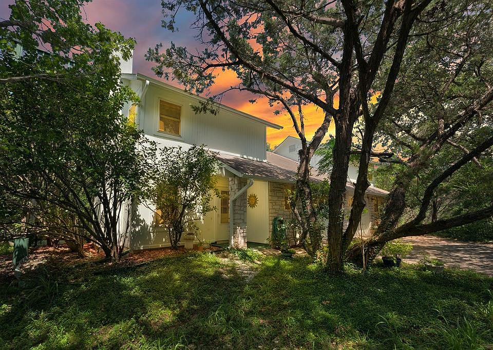 1st image of 10006 Wildflower Ln APT A