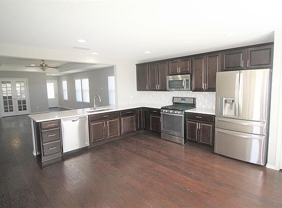 5th image of 3025 Lazy Rock Ln