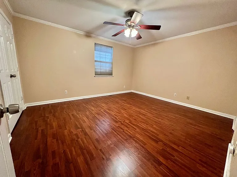 836 Brentwood Point — Photo 10