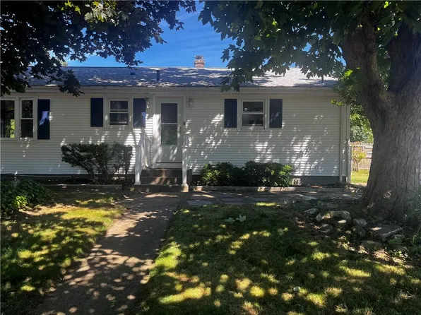 149 Robinson St, East Providence, RI 02914