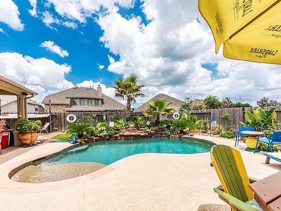 4th image of 7927 Sydney Bay Ct
