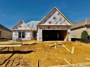 165 Village Lake Dr, Tupelo, MS 38801