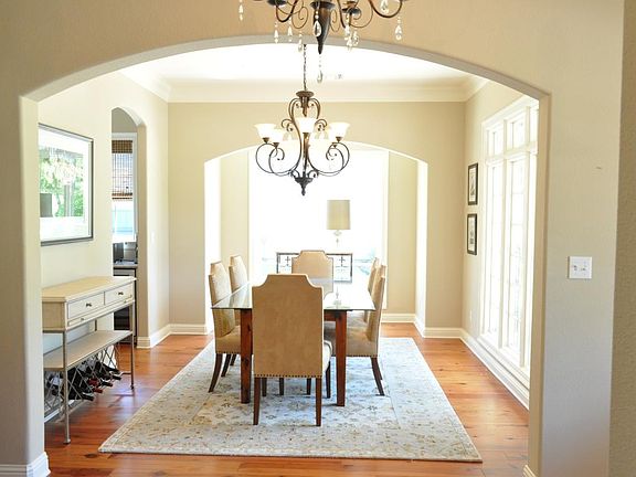 4th image of 9026 Wisterian Way