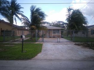 557 NW 3rd St, Florida City, FL 33034