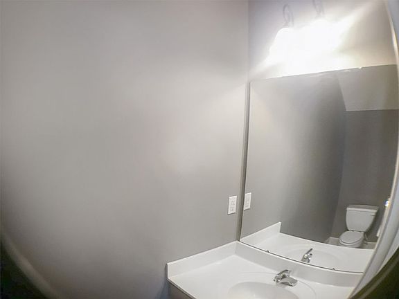 5th image of 200 Ashby Dr