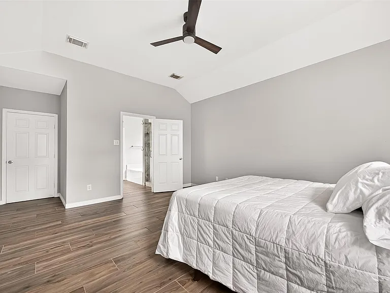 25507 Lyon Springs Ct — Photo 31