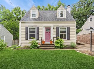 3934 Lincoln Place Dr, Des Moines, IA 50312