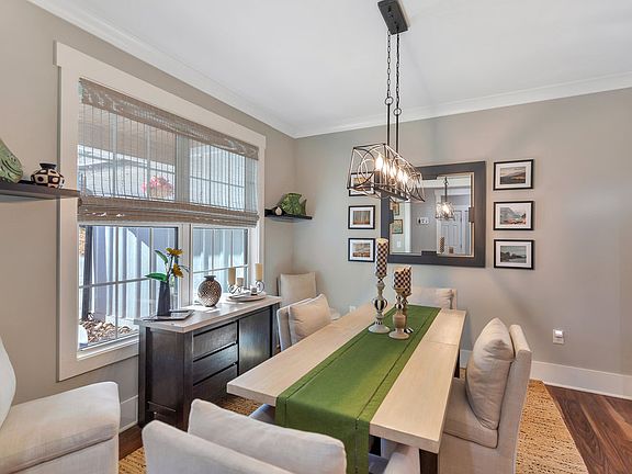 5th image of 110 Crepe Myrtle Ln