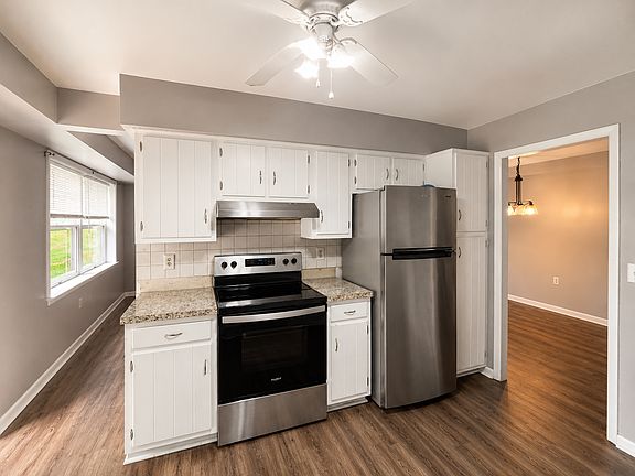 4th image of 100 Chapel Ct Unit 104