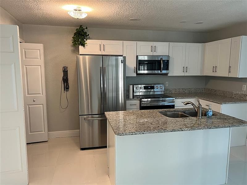 2nd image of 2549 N Alafaya Trl APT 96