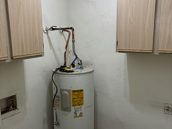 2nd image of 1723 Patricia St