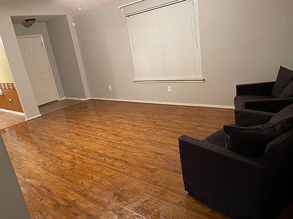 5th image of 9026 Aspen Trace Ln