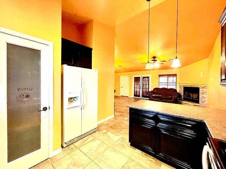 597 N Marshall Loop Ct — Photo 5
