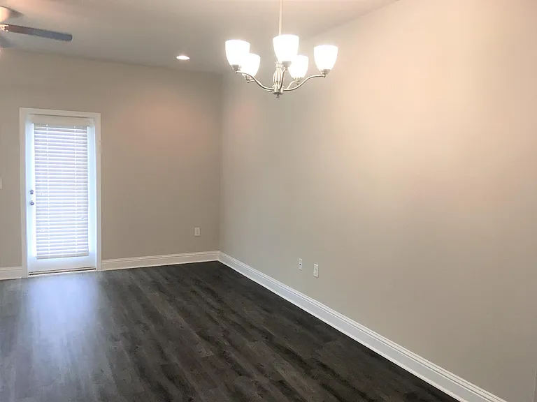 6776 Spaniel Dr — Photo 5