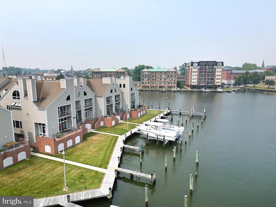 1st image of 207 Cambridge Lndg #207-B