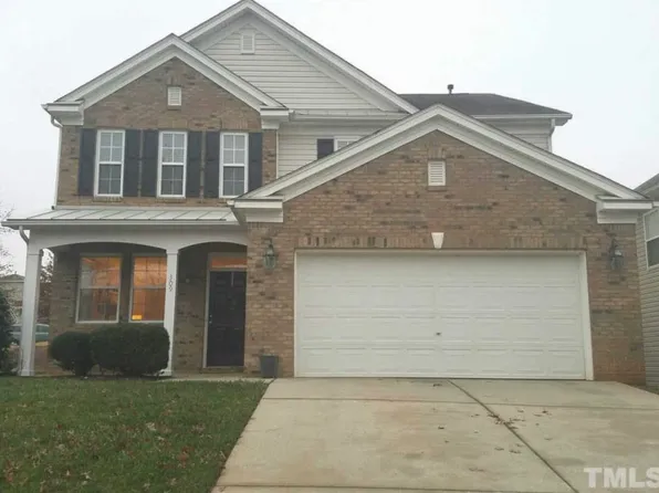 309 Trayesan Dr, Holly Springs, NC 27540