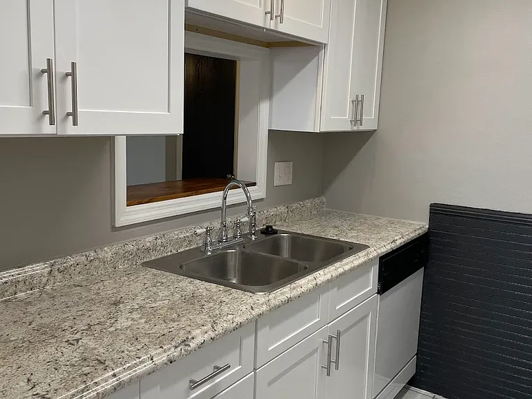 Park Place Apartments — Photo 24