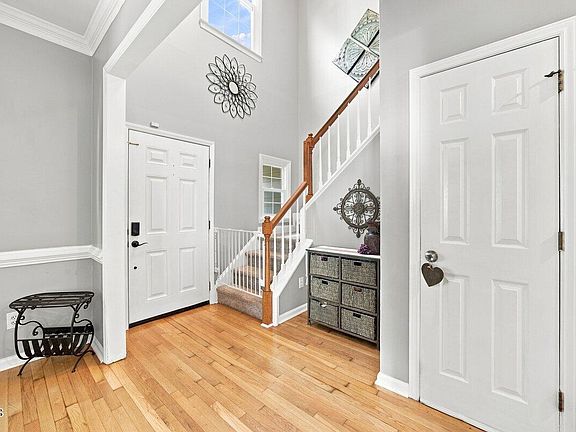2nd image of 2516 Deanwood Dr