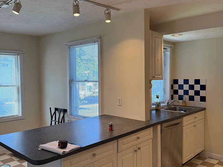 191 Court St #1 — Photo 5