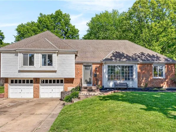 6305 N Bales Ave, Gladstone, MO 64119