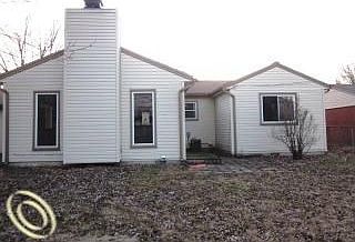 5th image of 9857 Lincoln St