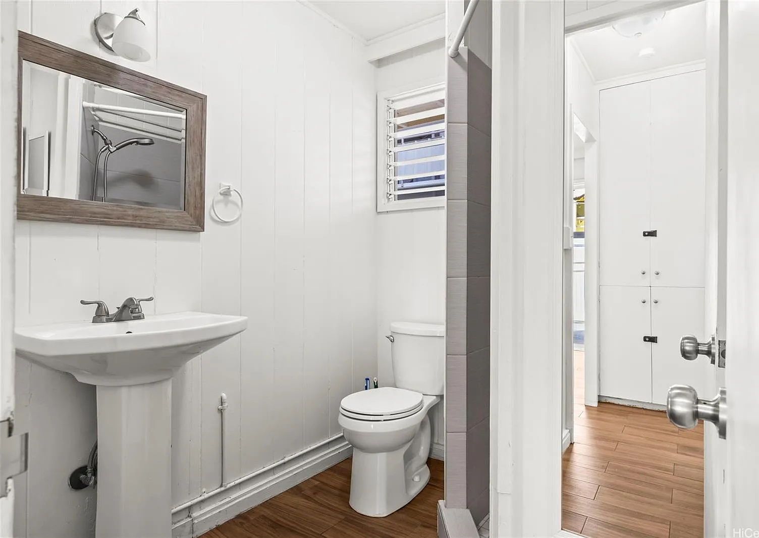 2 bed, 560 sqft, $2,200 — Photo 4