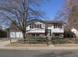 827 Hannibal Dr, Aurora, CO 80011