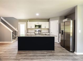 53 York Ct, Spring Lake, NC 28390