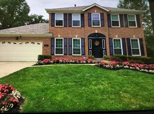 961 Hanna Valley Estates Dr, Ballwin, MO 63021