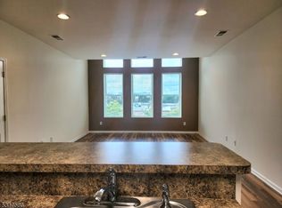 62-64 W Main St #301, Somerville, NJ 08876