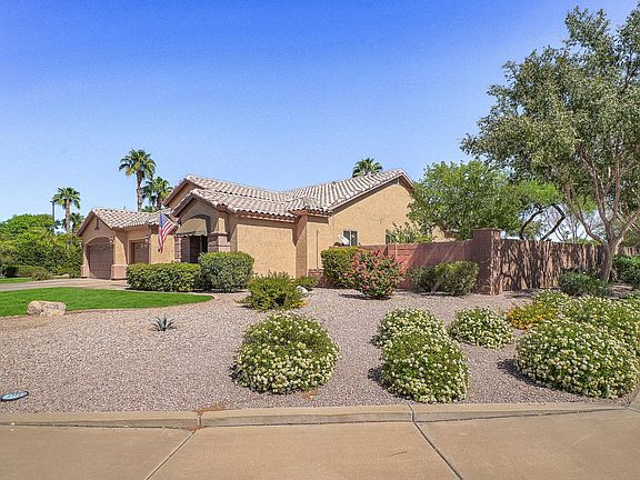 102FrontExteior_right